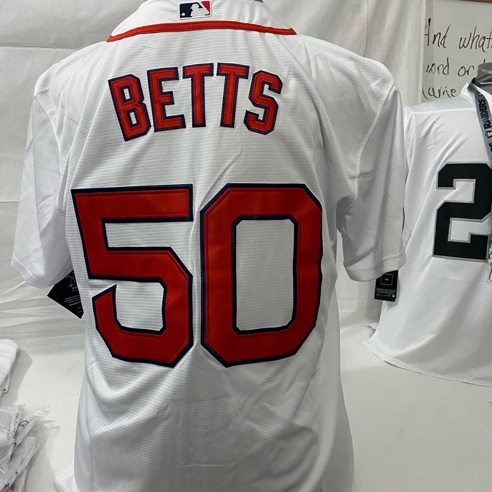 Red Sox #50 Mookie Betts Majestic Player Jersey - Picture 4 of 9